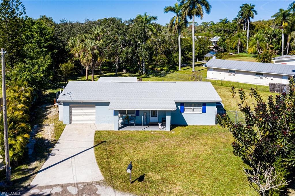 126 Brooks RD NORTH FORT MYERS, FL 33917
