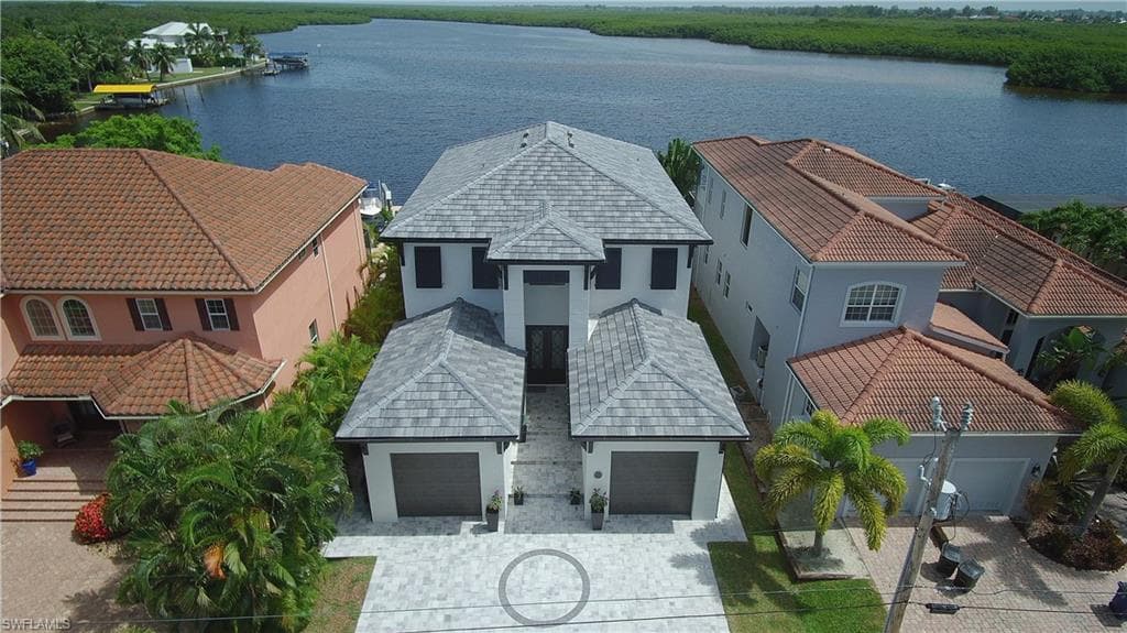 12160 Shoreview DR MATLACHA, FL 33993