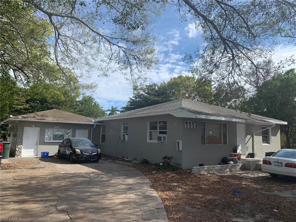1111 Veronica S Shoemaker BLVD FORT MYERS, FL 33916
