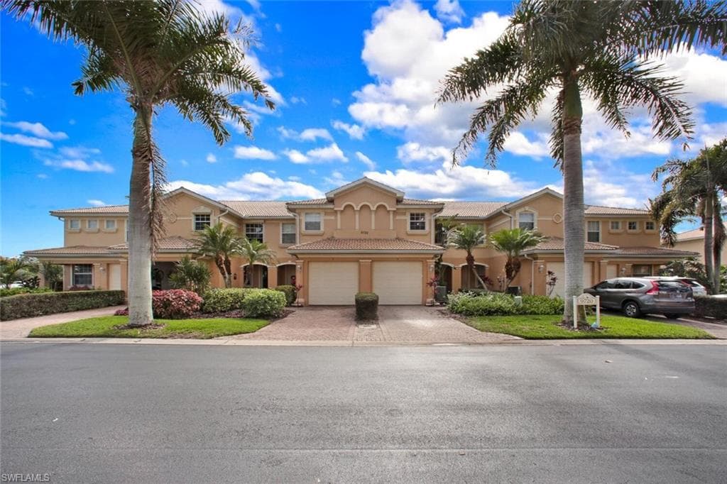 9720 Heatherstone River CT 4 ESTERO, FL 33928