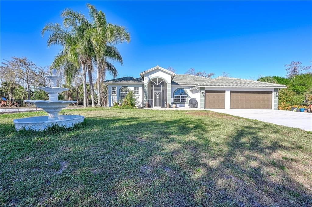 2391 35th AVE NE NAPLES, FL 34120