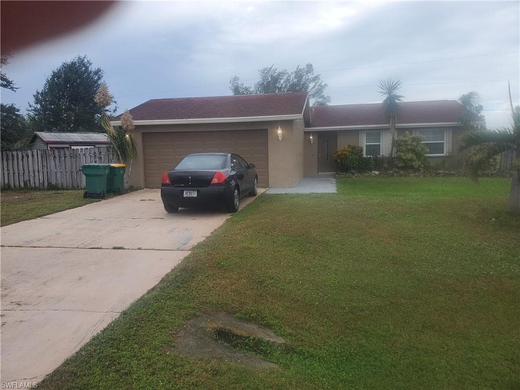 4433 Alhambra CIR NAPLES, FL 34103