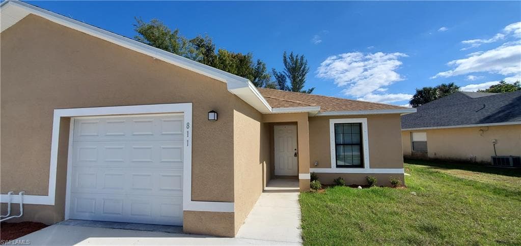 811 SE 24th AVE CAPE CORAL, FL 33990