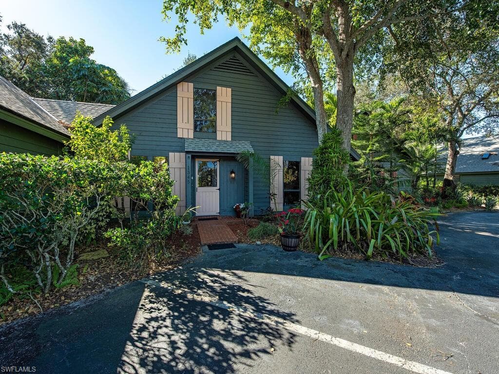 1345 Solana RD L-3 NAPLES, FL 34103