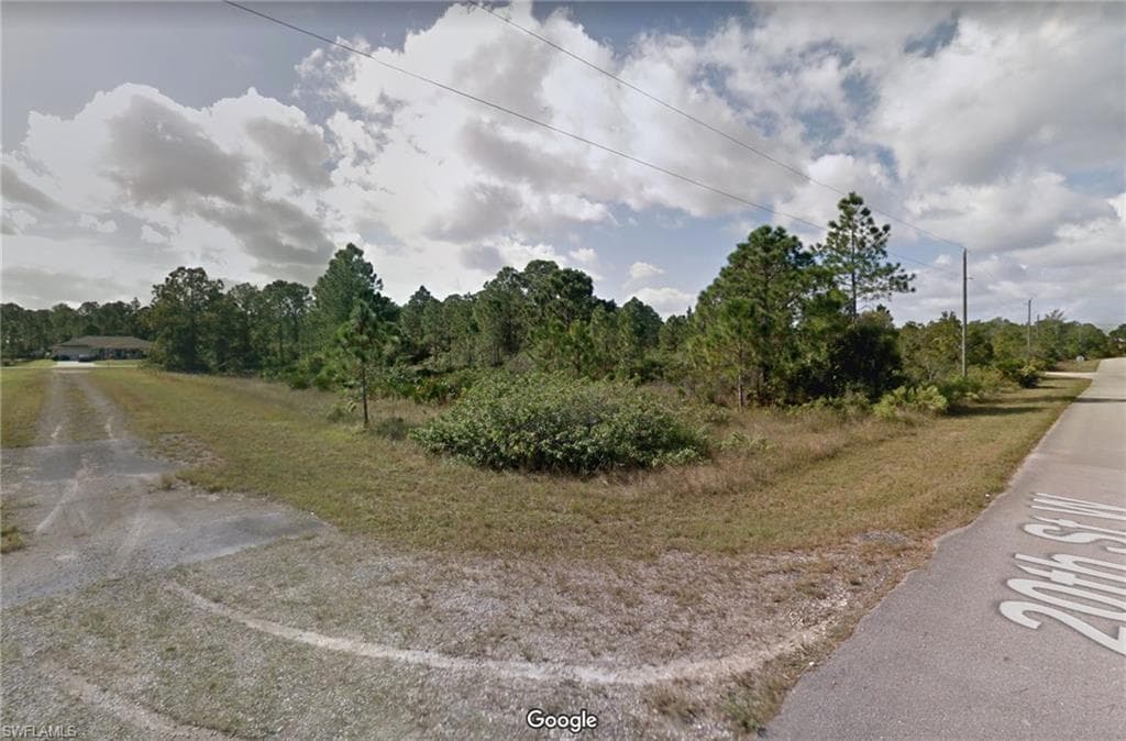 1905 Charles AVE N LEHIGH ACRES, FL 33971