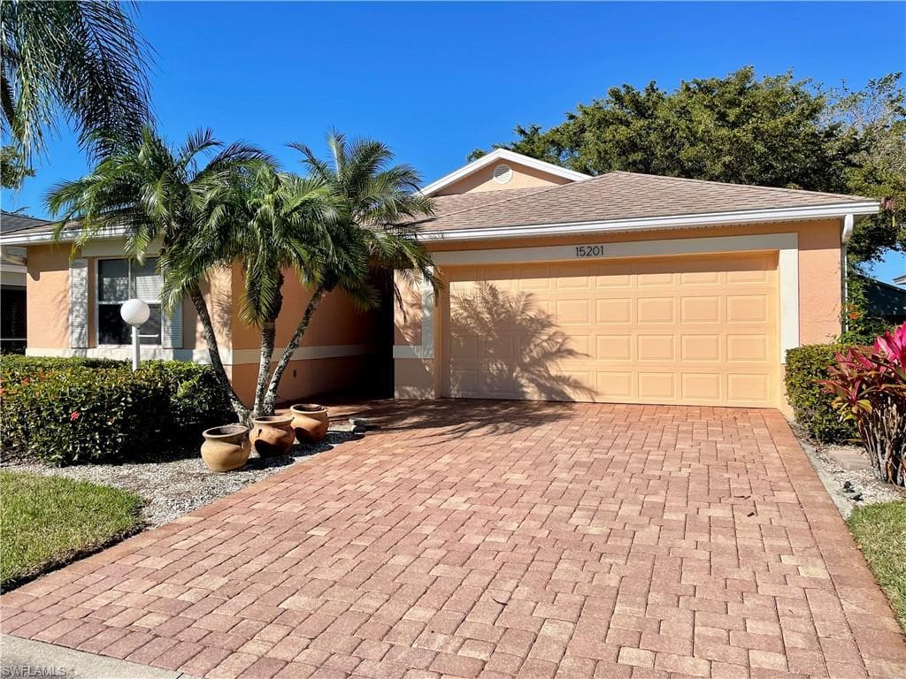 15201 Palm Isle DR FORT MYERS, FL 33919