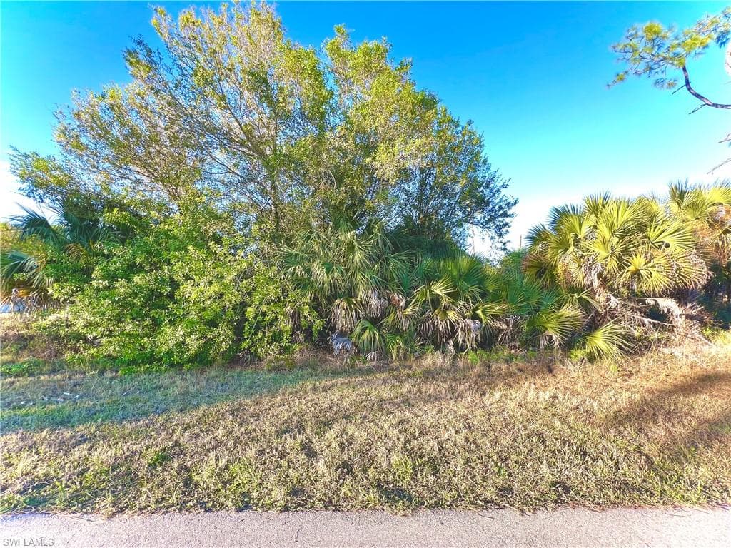 1121 Rachel ST E LEHIGH ACRES, FL 33974