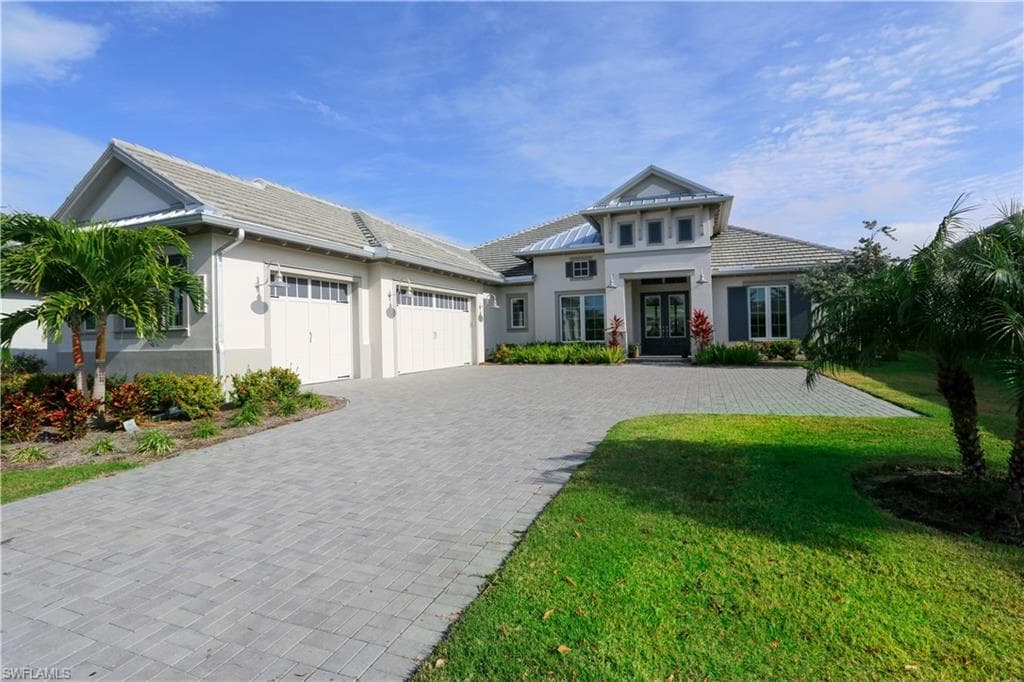 6172 Antigua WAY NAPLES, FL 34113
