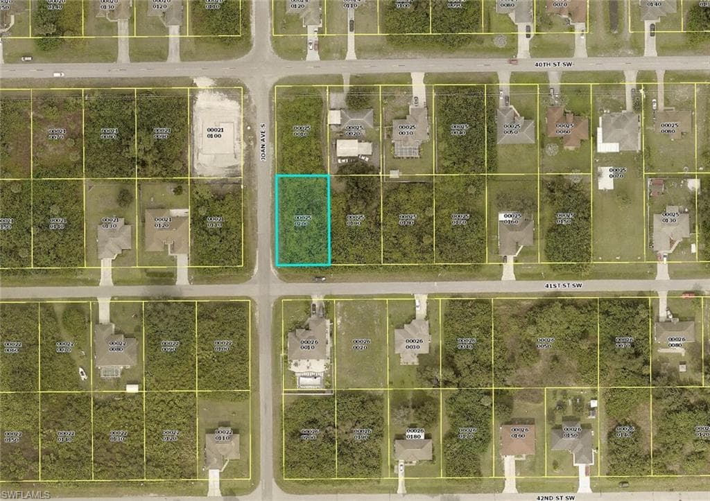 2918 41st ST SW LEHIGH ACRES, FL 33976