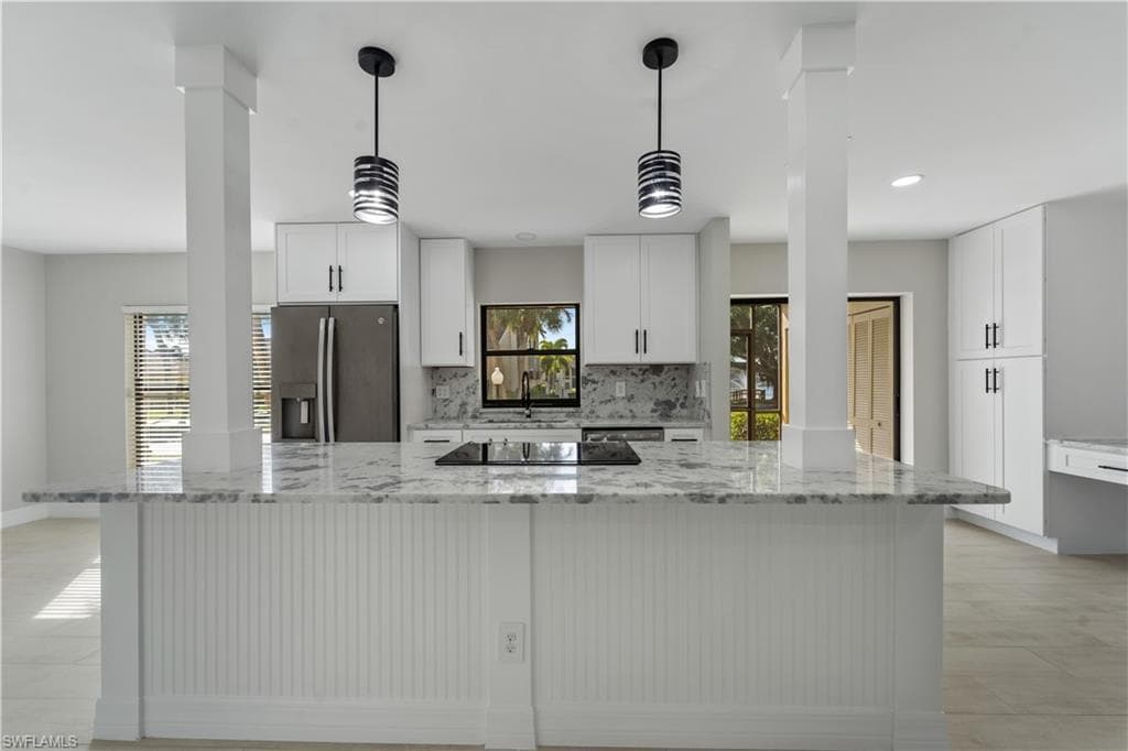 8340 Charter Club CIR 2 FORT MYERS, FL 33919