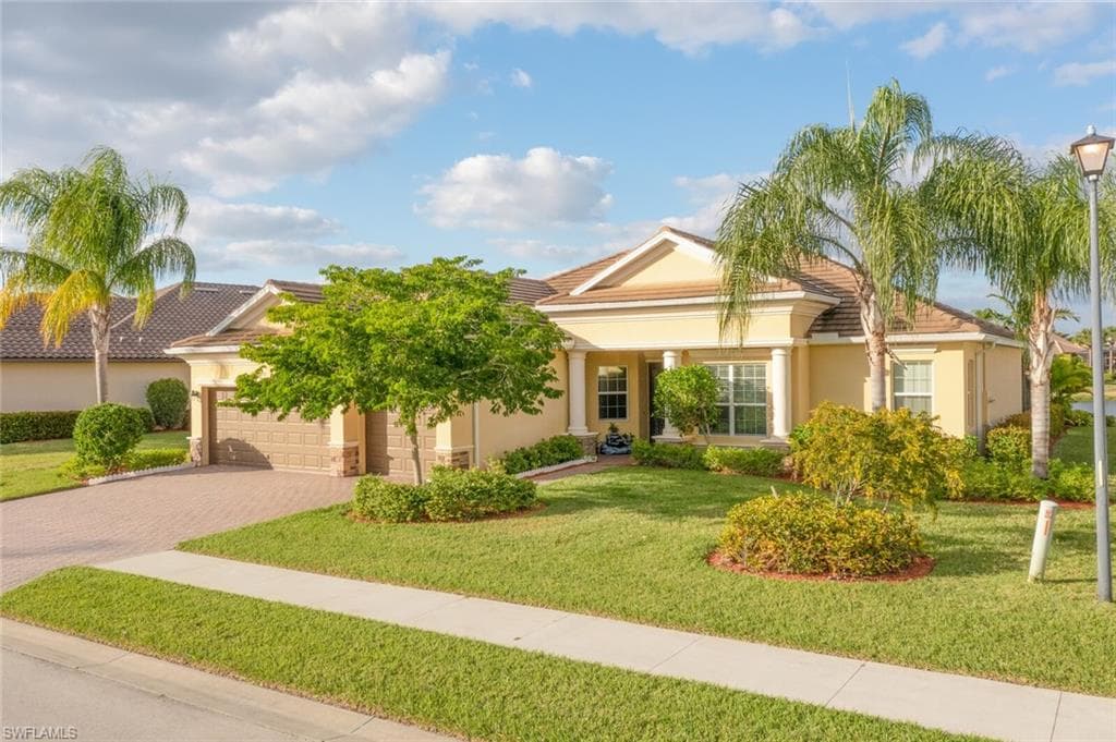 3370 Chestnut Grove DR ALVA, FL 33920