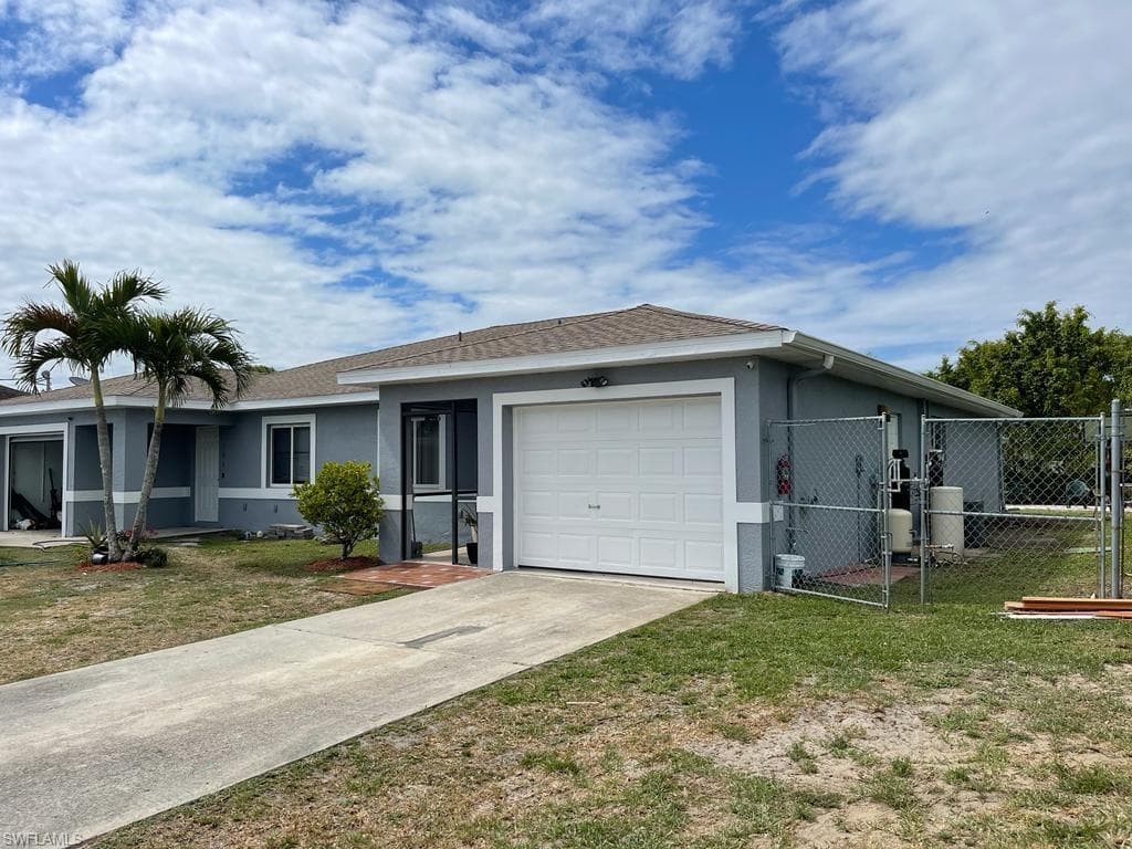 724 Harold AVE S LEHIGH ACRES, FL 33973