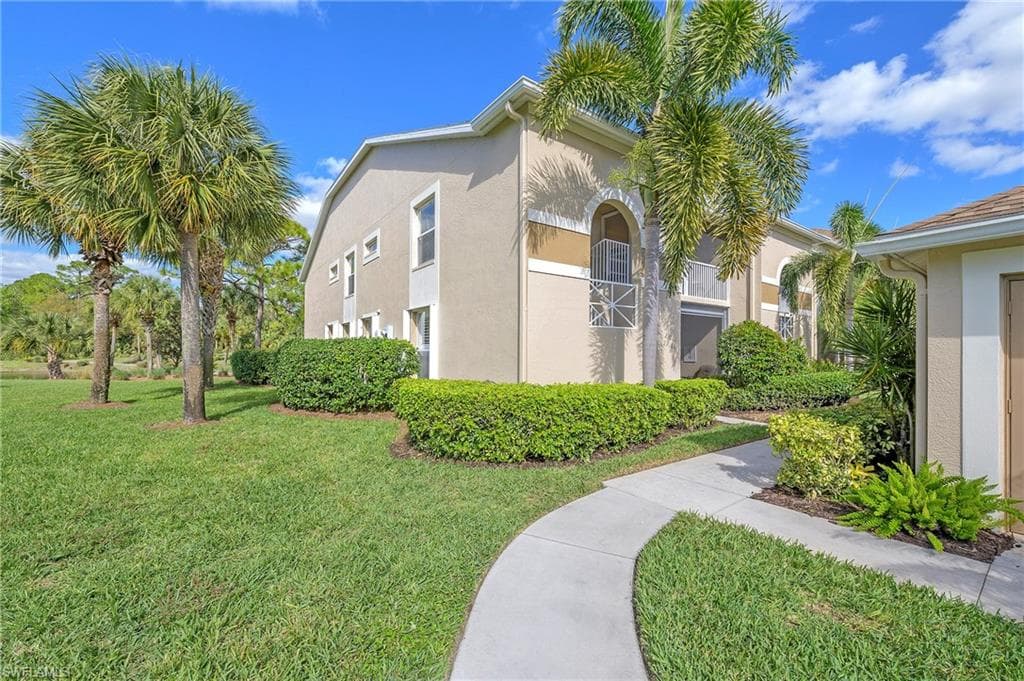 26180 Clarkston DR 201 BONITA SPRINGS, FL 34135