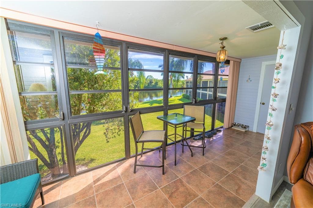 5715 Foxlake DR 7 NORTH FORT MYERS, FL 33917