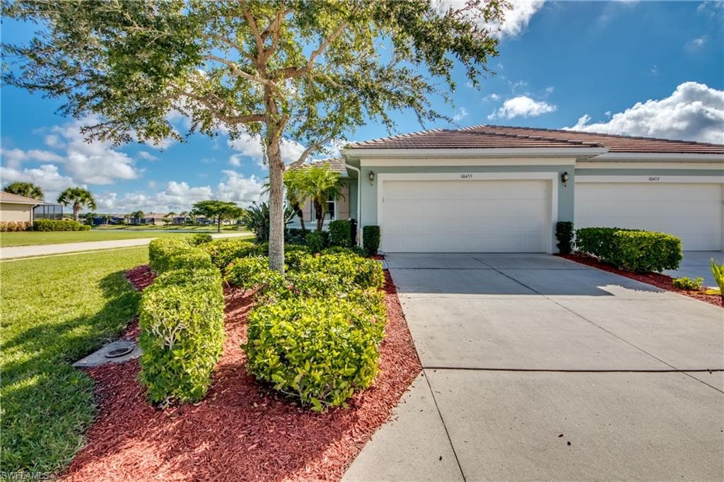 10455 Materita DR FORT MYERS, FL 33913
