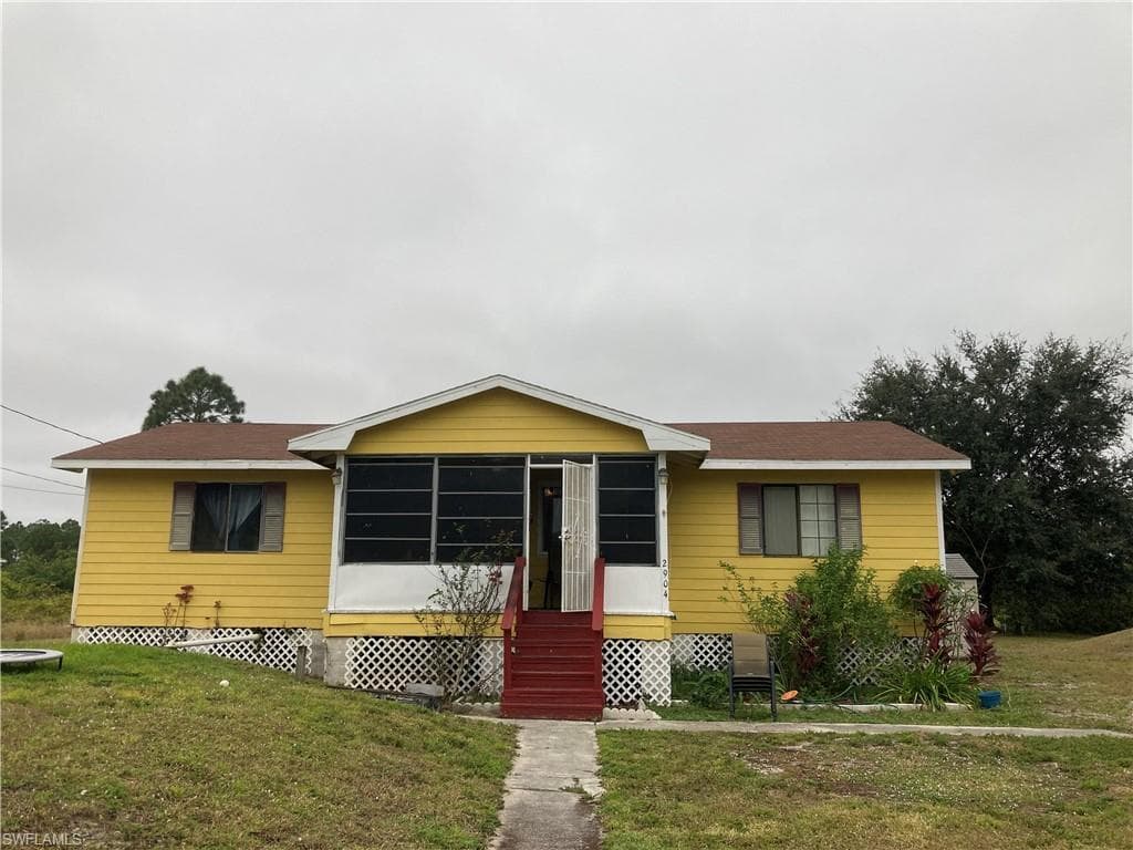 2904 BRUCE AVE S LEHIGH ACRES, FL 33976