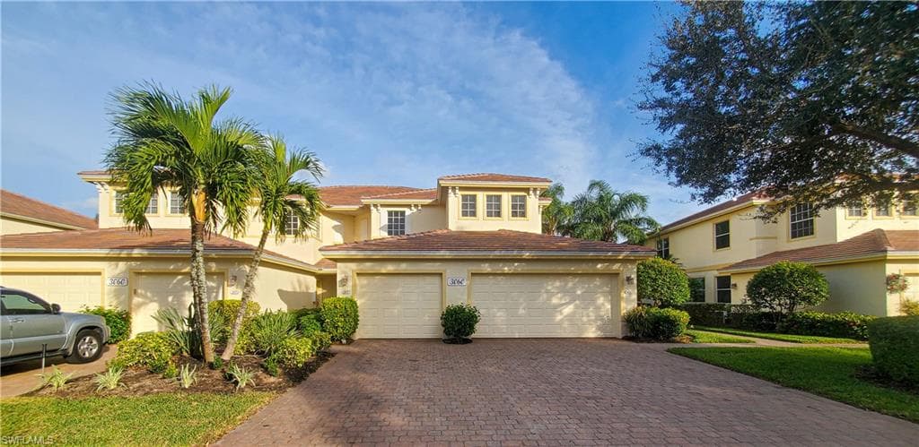 3060 Meandering WAY 202 FORT MYERS, FL 33905