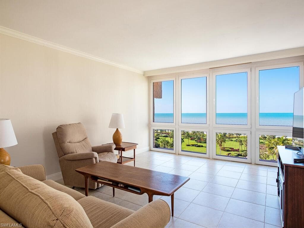 4031 Gulf Shore BLVD N 9B NAPLES, FL 34103