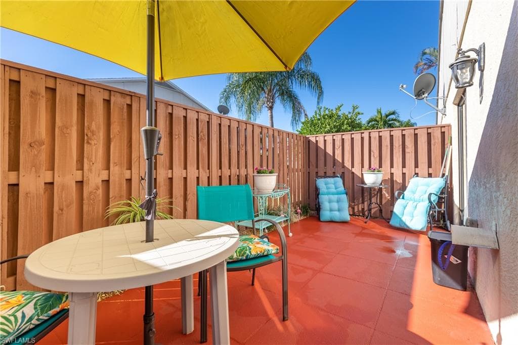 5266 Cedarbend DR 3 FORT MYERS, FL 33919