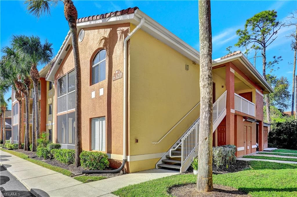 6300 Aragon WAY 207 FORT MYERS, FL 33966