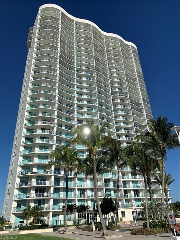 3000 Oasis Grand BLVD 2405 FORT MYERS, FL 33916