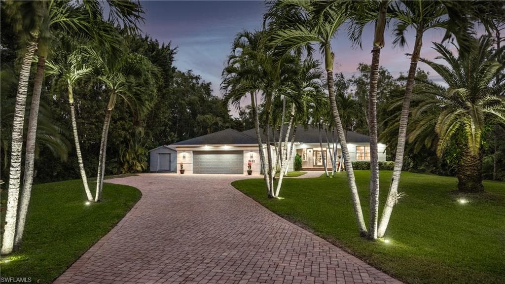 6233 Mark LN FORT MYERS, FL 33966