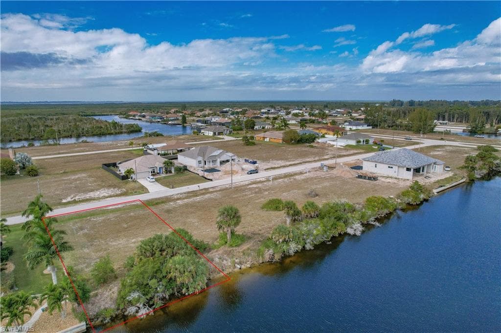 1511 NW 41st PL CAPE CORAL, FL 33993