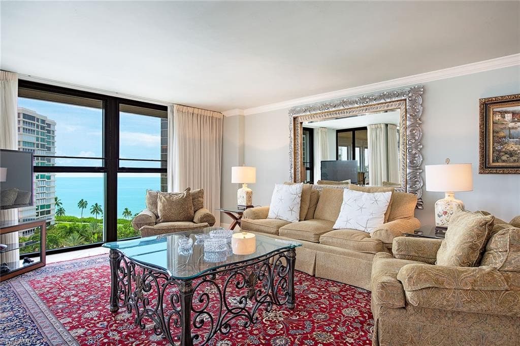 4401 Gulf Shore BLVD N 1207 NAPLES, FL 34103