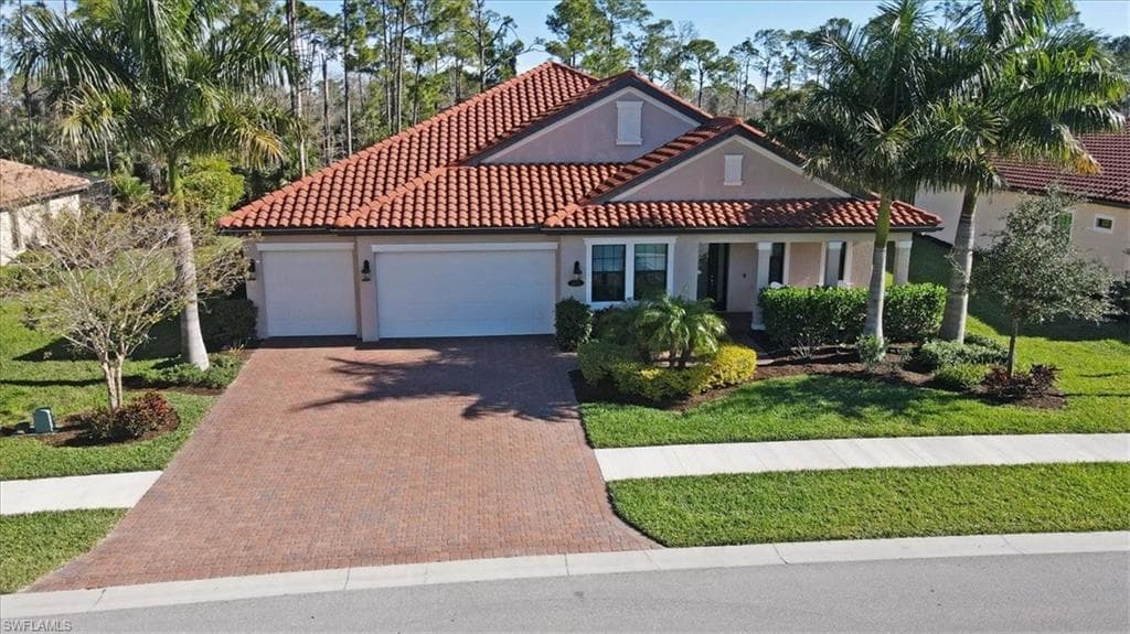 1527 Mockingbird DR NAPLES, FL 34120