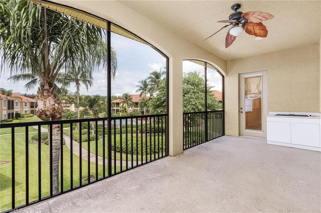 5005 Maxwell CIR 7-201 NAPLES, FL 34105