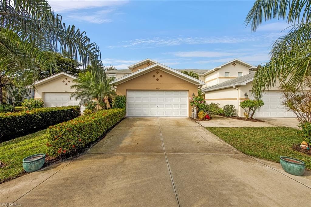 4207 PENSACOLA AVE 201 ESTERO, FL 33928
