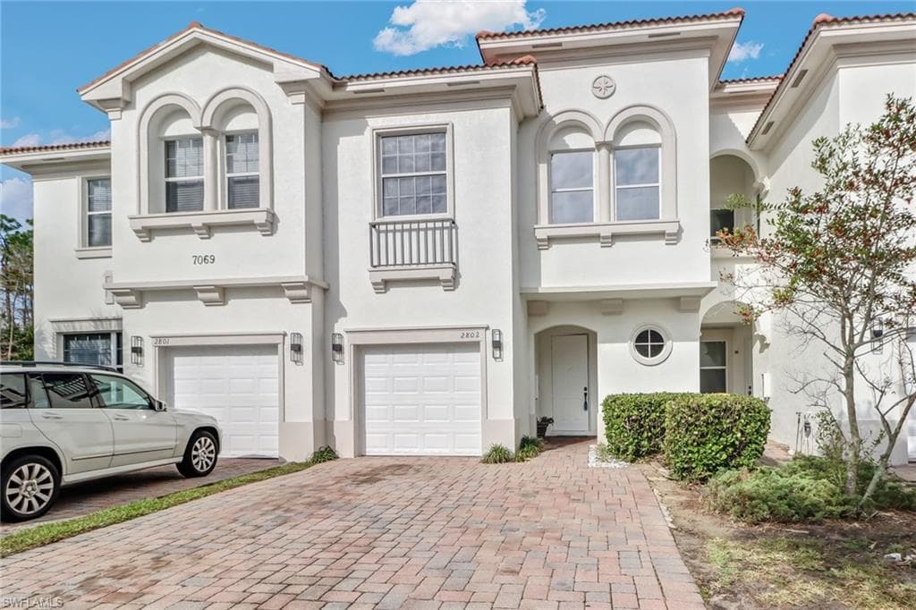 7069 Venice WAY 2802 NAPLES, FL 34119