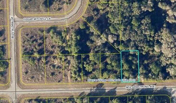 230 Neil Armstrong AVE LABELLE, FL 33935