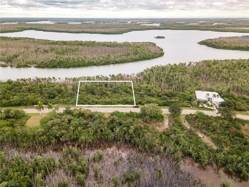 774 Whiskey Creek DR MARCO ISLAND, FL 34145