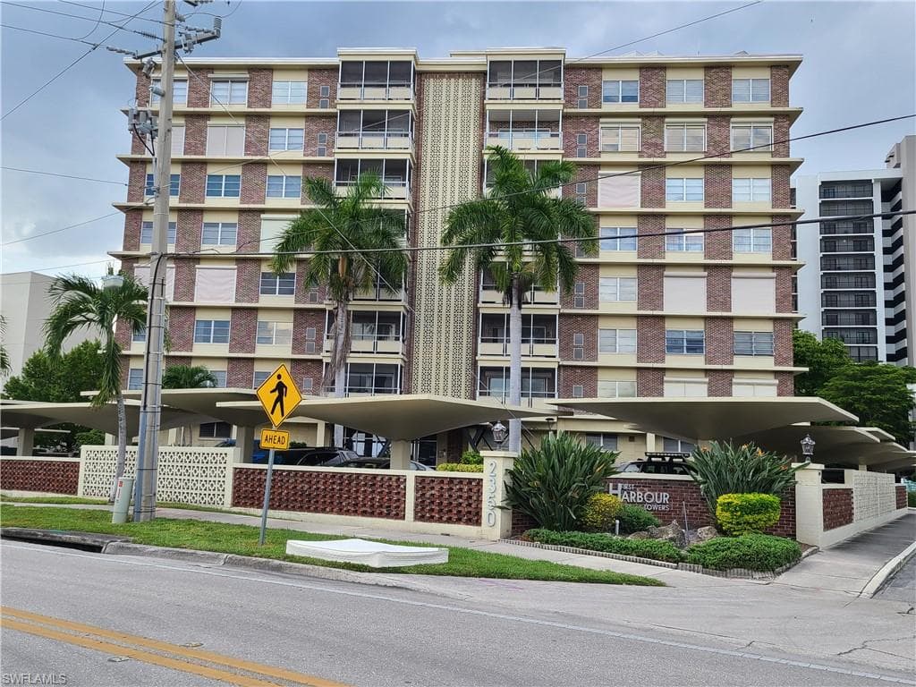 2350 W 1st ST 303 FORT MYERS, FL 33901