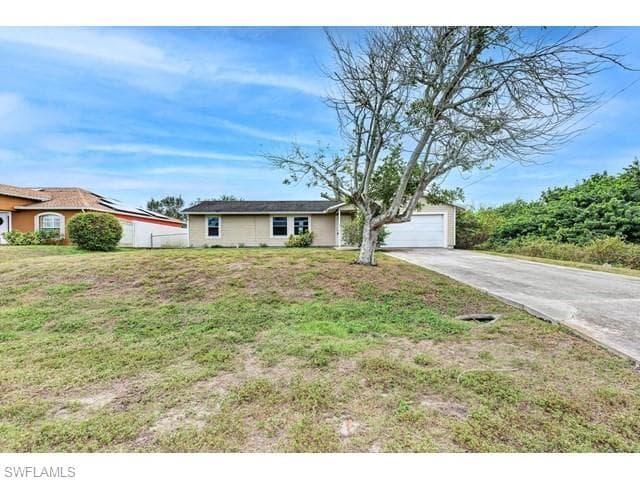 2917 11th ST SW LEHIGH ACRES, FL 33976