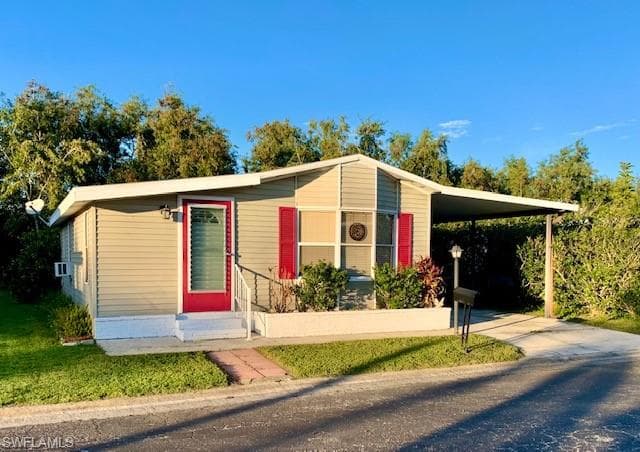 11130 Ballweg LN FORT MYERS, FL 33908