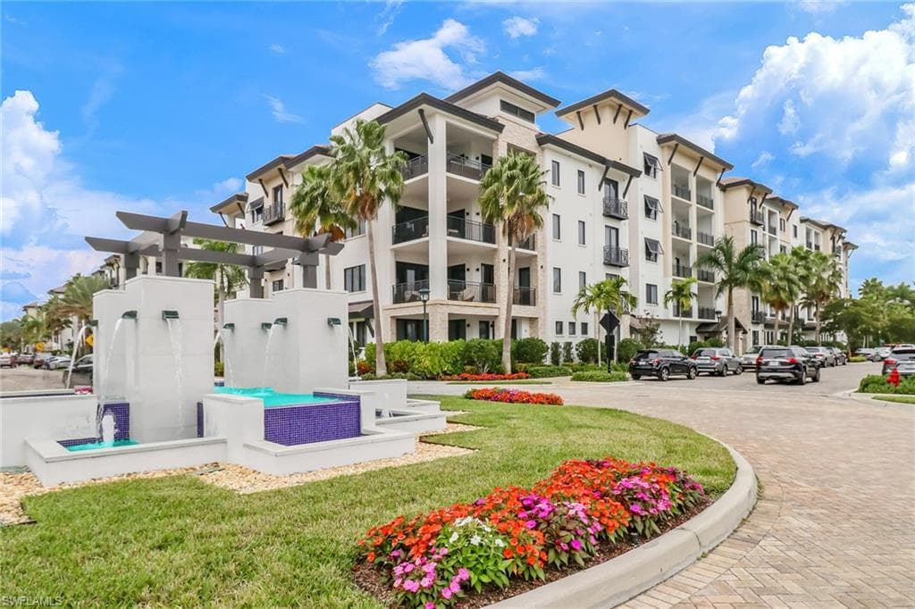 1135 3rd AVE S 216 NAPLES, FL 34102