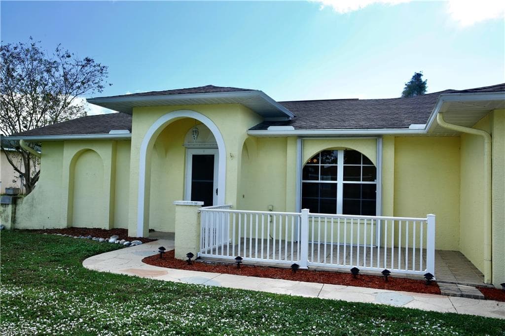 6740 Eagle Tree CT NORTH FORT MYERS, FL 33917