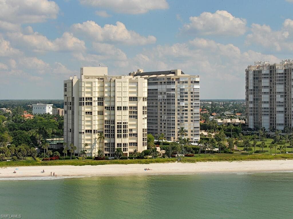 4051 Gulf Shore BLVD N 501 NAPLES, FL 34103