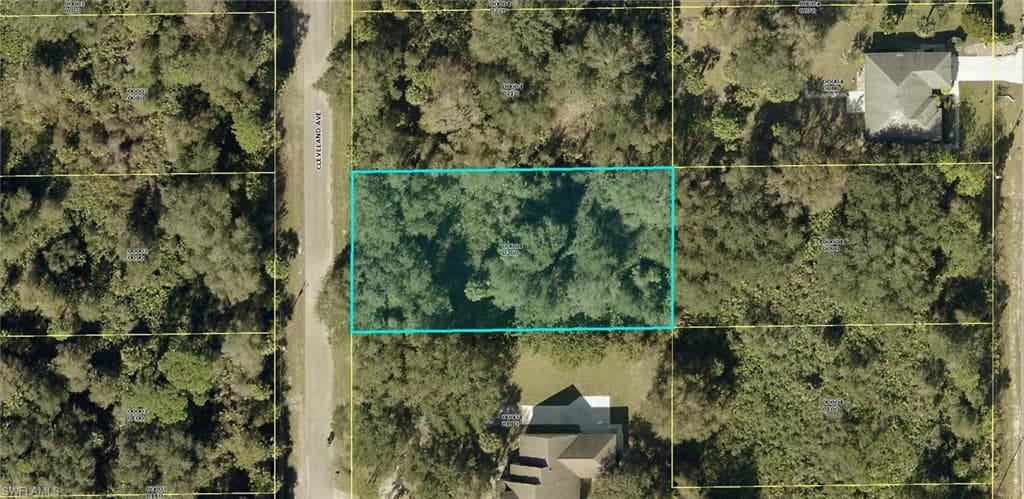410 Cleveland AVE E LEHIGH ACRES, FL 33972