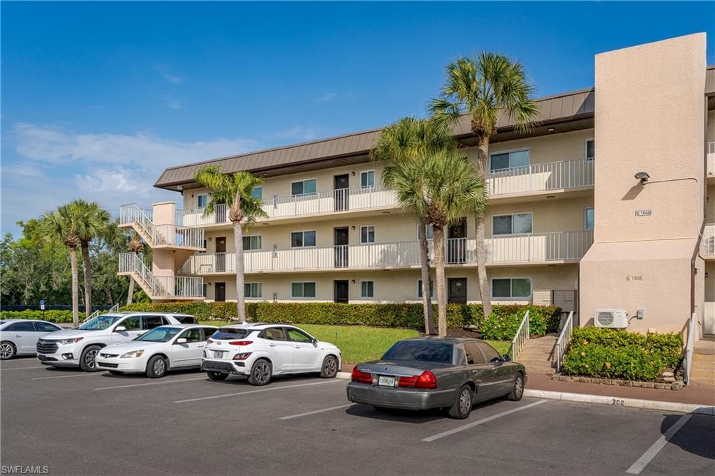 1008 Manatee RD G102 NAPLES, FL 34114