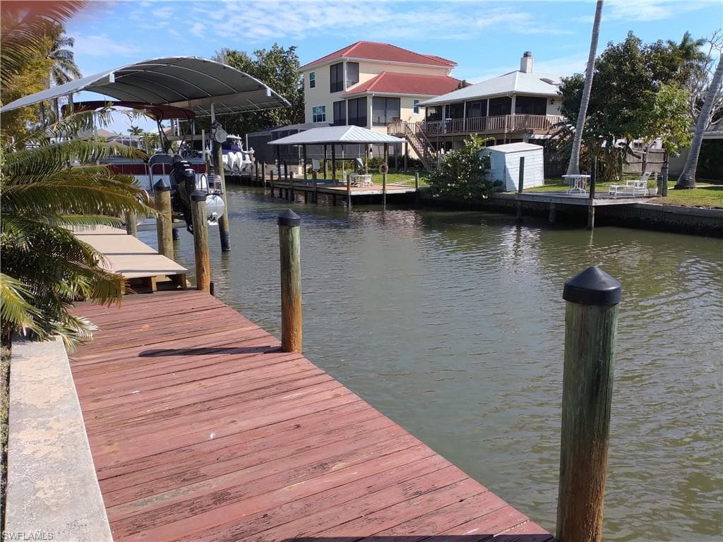 130 Curlew ST FORT MYERS BEACH, FL 33931