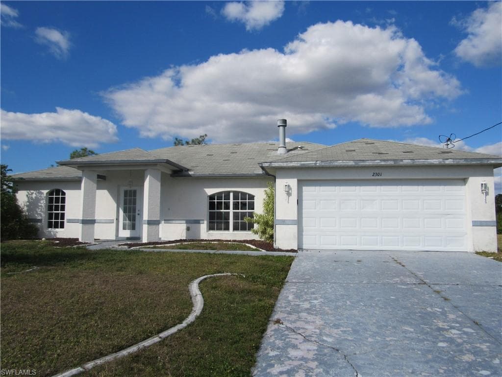 2301 NE 35th ST CAPE CORAL, FL 33909