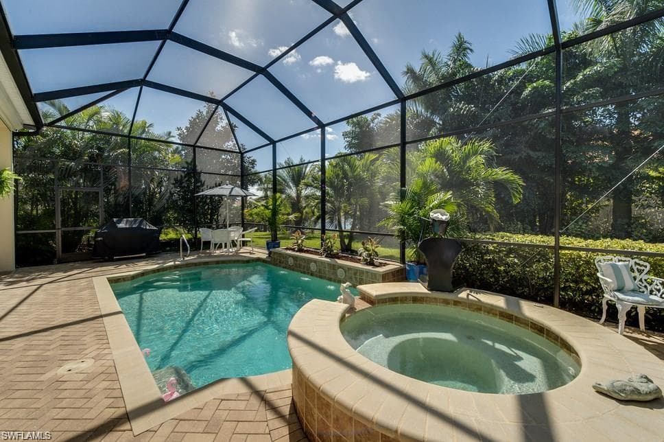 7864 Martino CIR NAPLES, FL 34112