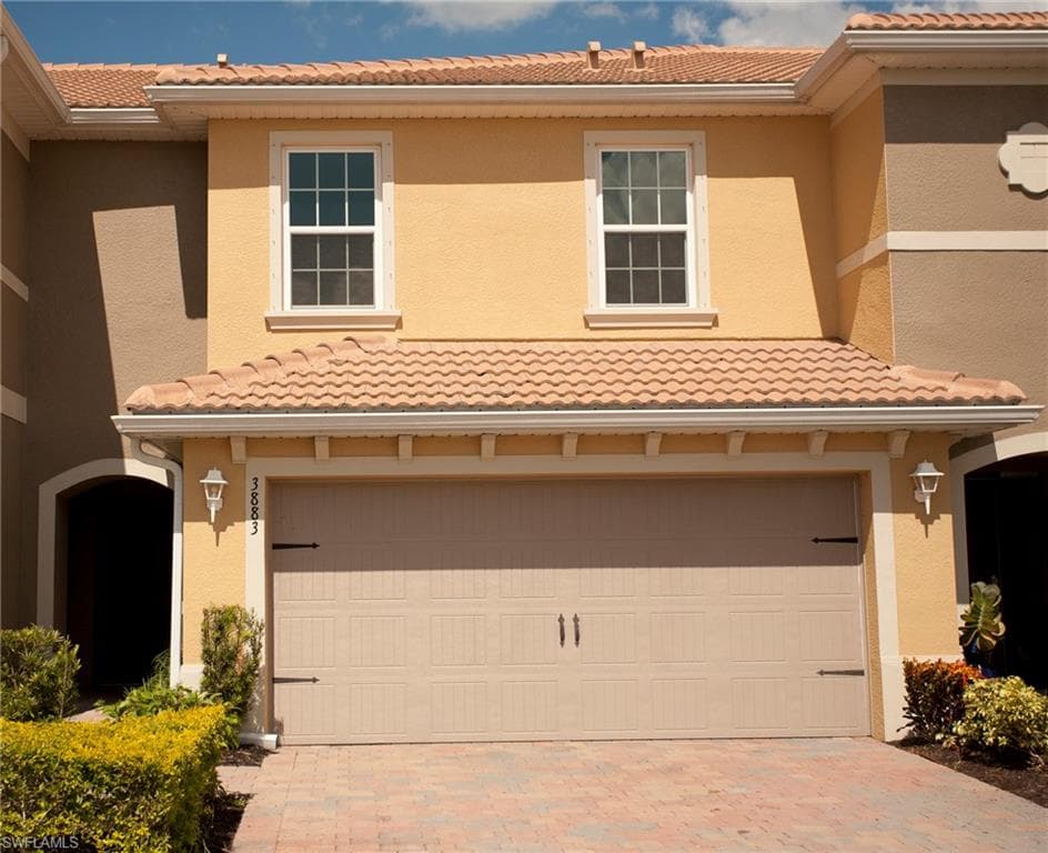 3883 Tilbor CIR FORT MYERS, FL 33916