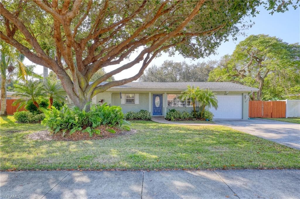 1316 Sunbury DR FORT MYERS, FL 33901