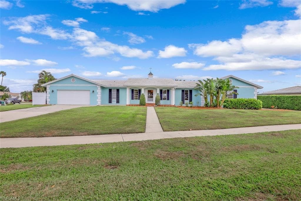 945 Sundrop CT MARCO ISLAND, FL 34145