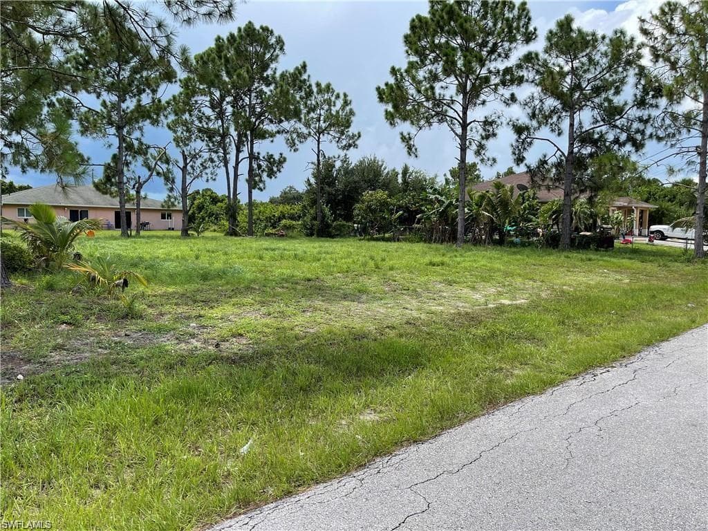 2413 & 2415 Richard AVE S LEHIGH ACRES, FL 33973