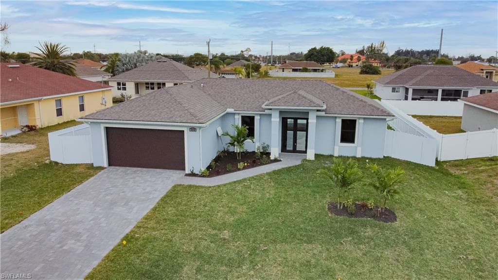702 NW 1st LN CAPE CORAL, FL 33993